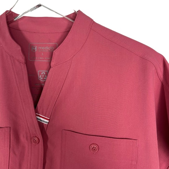 MEDICLO Rose Pink Short Sleeve Scrub Top Size Large - Picture 3 of 10